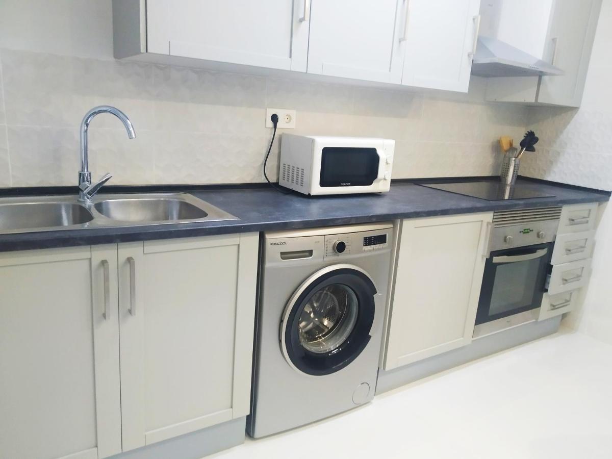 Megano, Apartamento A Estrenar En La Ruta Vinos. Junto A Estanciones. Oviedo Exterior photo